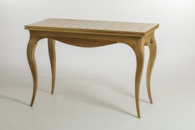 table de jeux en portefeuille style Louis XV